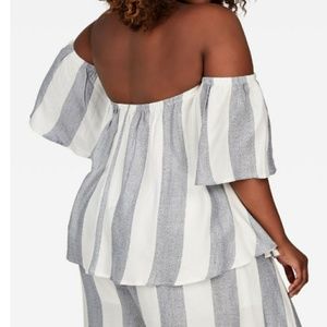 Wide stripped blouse